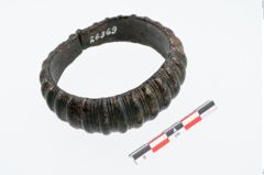 Foto von Bronzemelonenarmreif (NHMW-PRAE-026369)